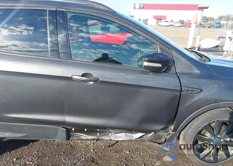 2017 Ford Escape Titanium from USA, damaged, VIN 1FMCU9J92HUE72820